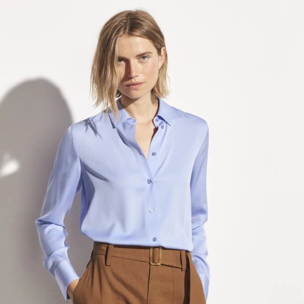 Vince Slim Fitted Stretch-Silk Blouse in Light Blue Size M